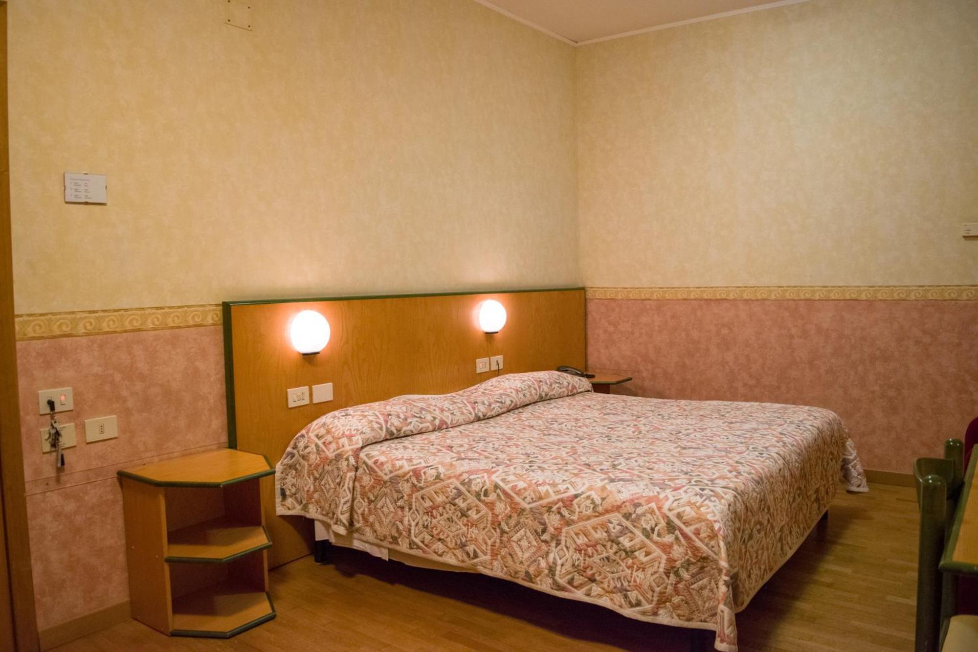 Baffo Rosso Hotel Alba Adriatica