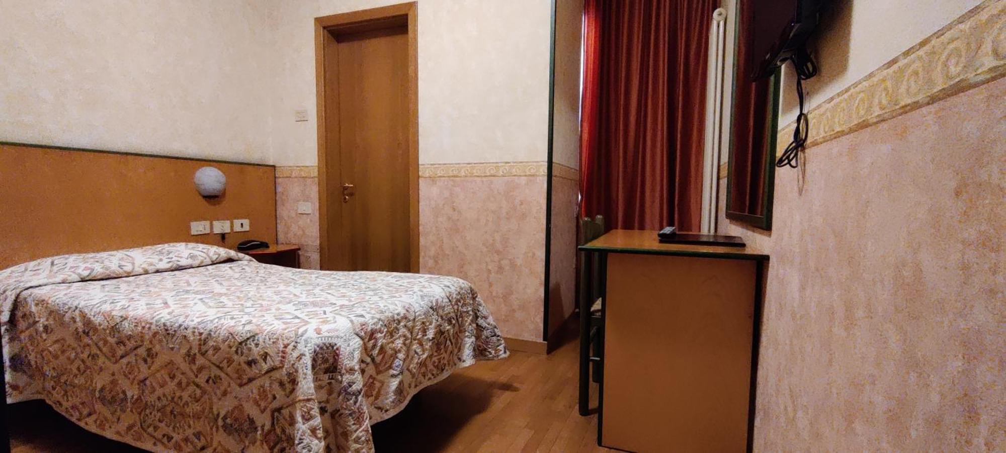 Baffo Rosso 3* Alba Adriatica