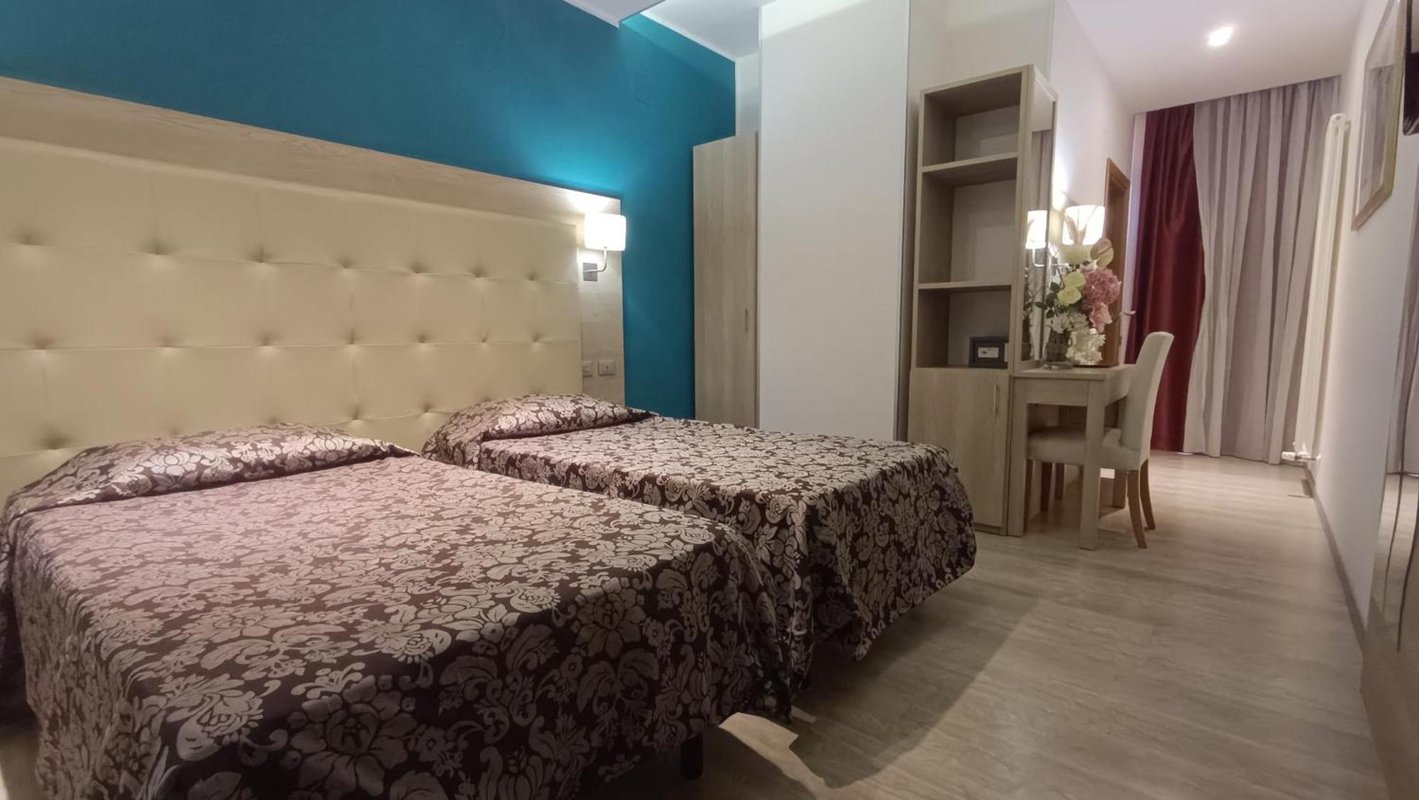 Hotel Baffo Rosso Alba Adriatica