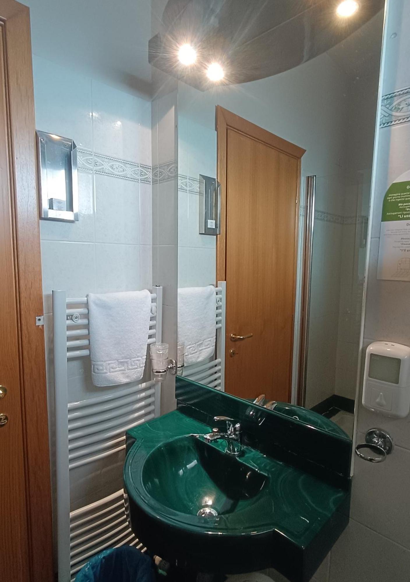 Baffo Rosso Hotel Alba Adriatica