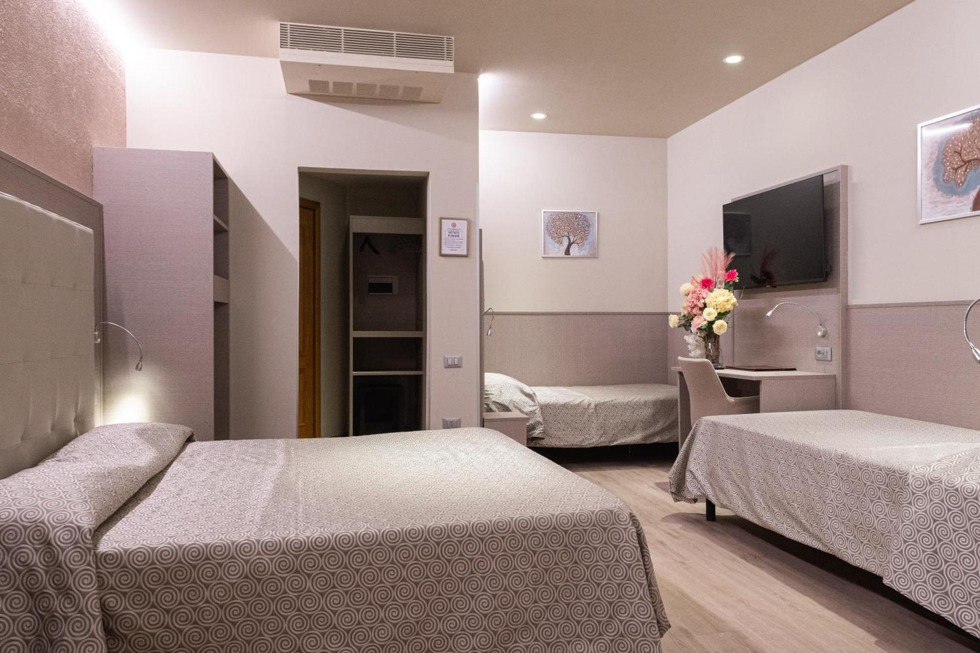 Baffo Rosso Hotel 3*