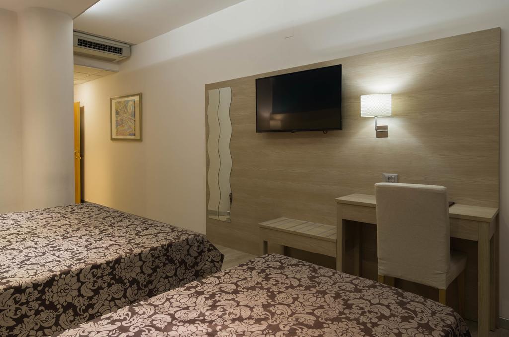 Baffo Rosso Hotel Alba Adriatica