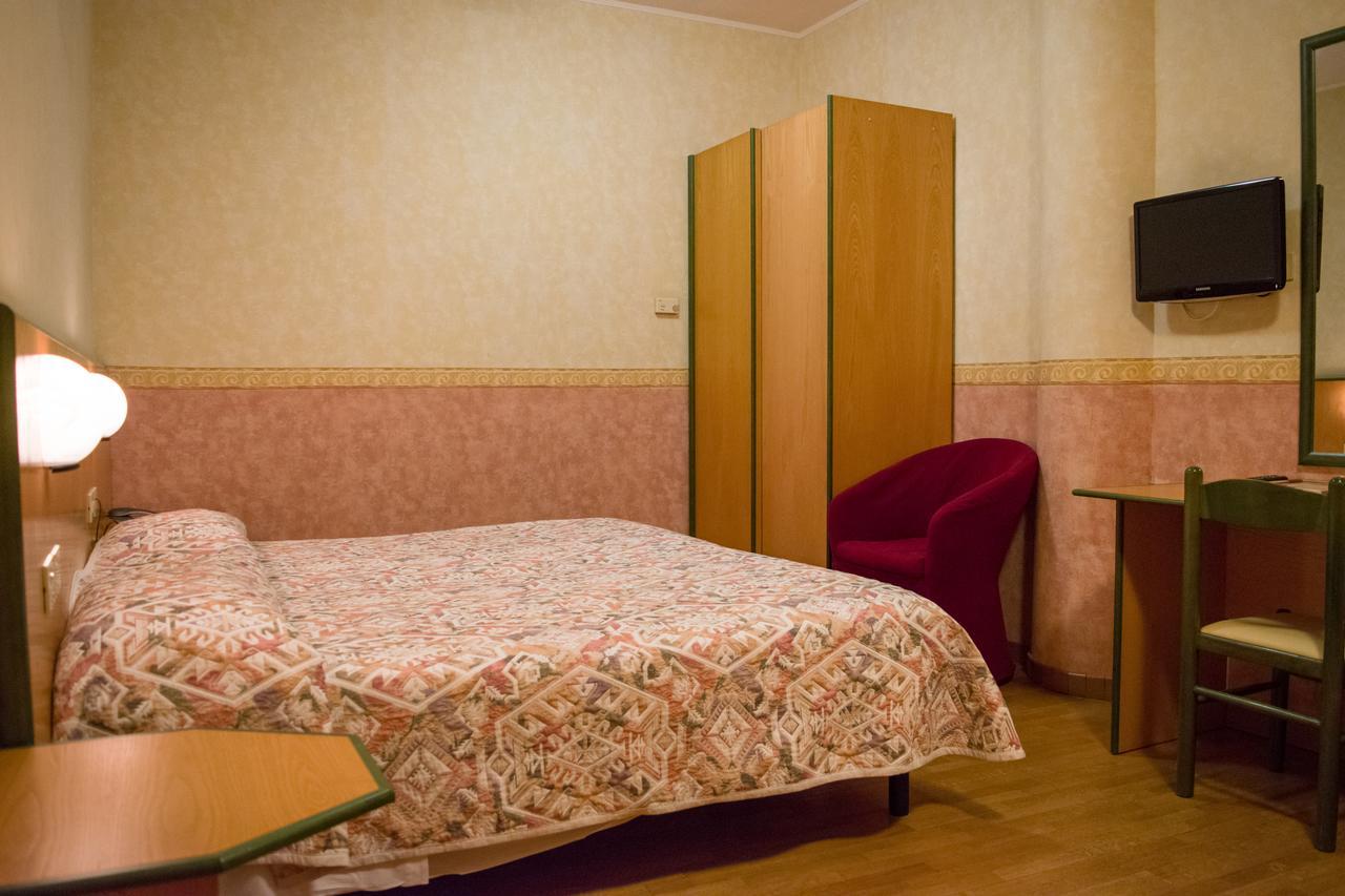 Baffo Rosso Hotel Alba Adriatica